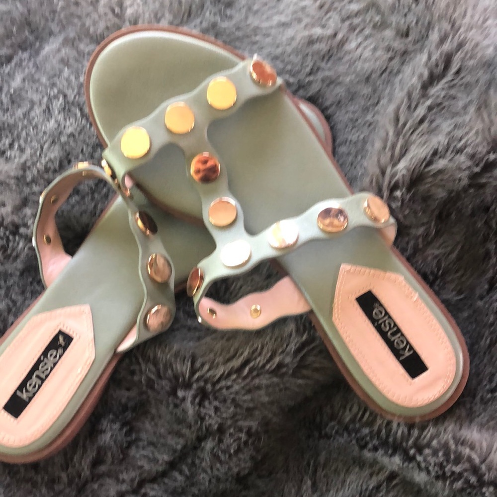 Kenzie/Manette sage sandals